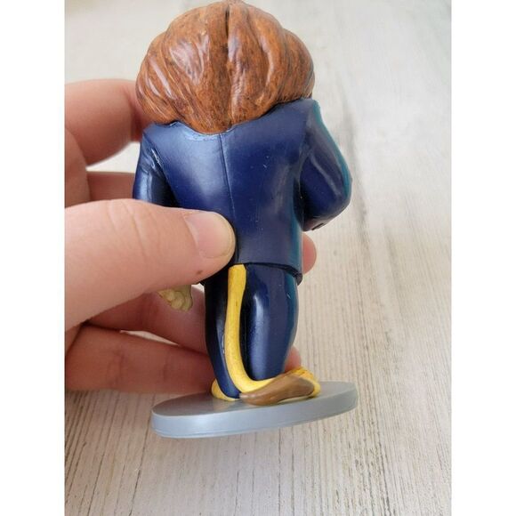 Zootopia Pixar Disney lionheart mayor toy figure - Picture 5 of 6